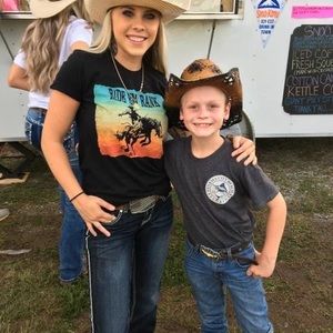 Meet your Posher, Lexton